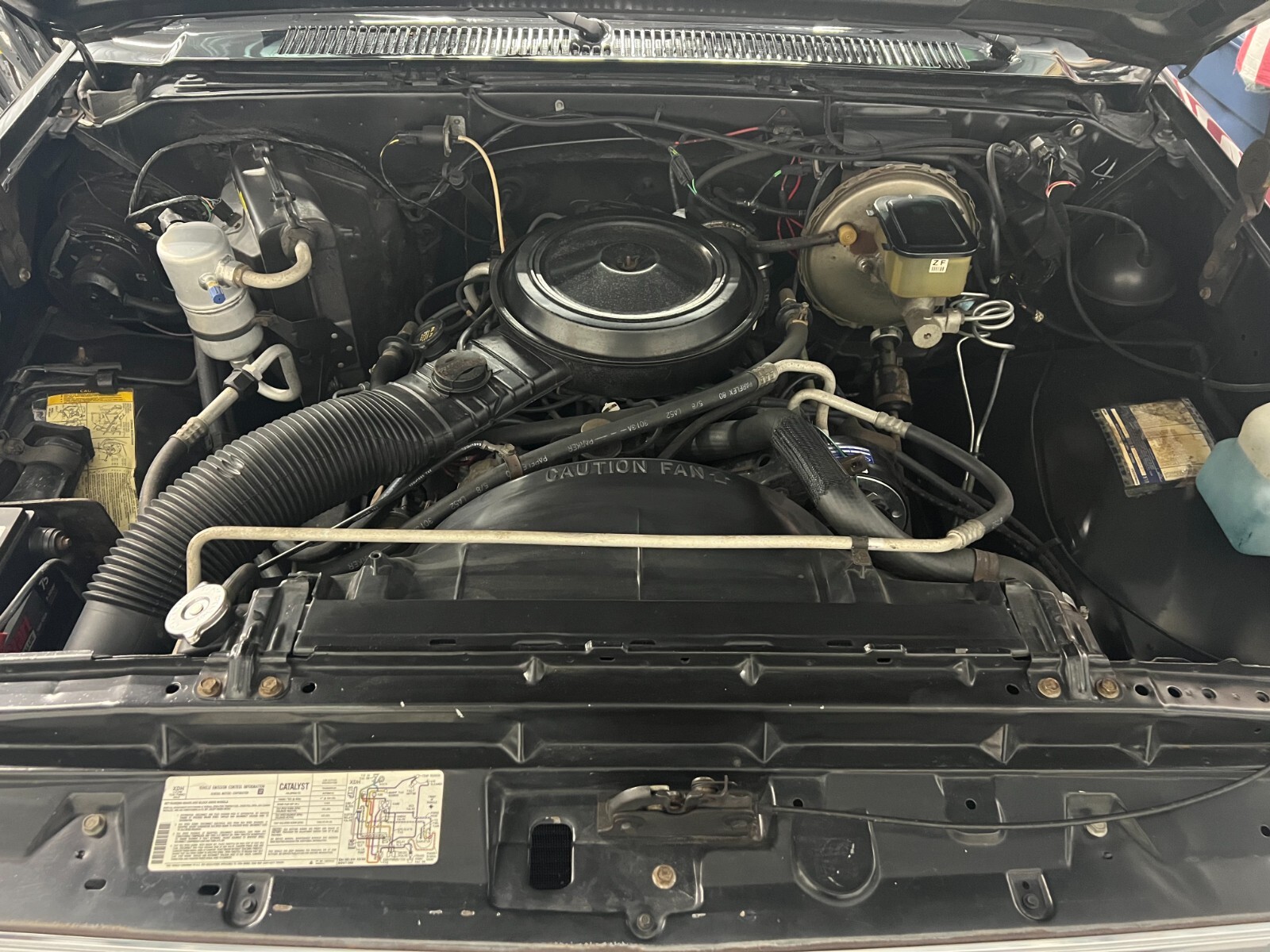 Chevrolet-C-10-1984-Standard-Cab-Pickup-7