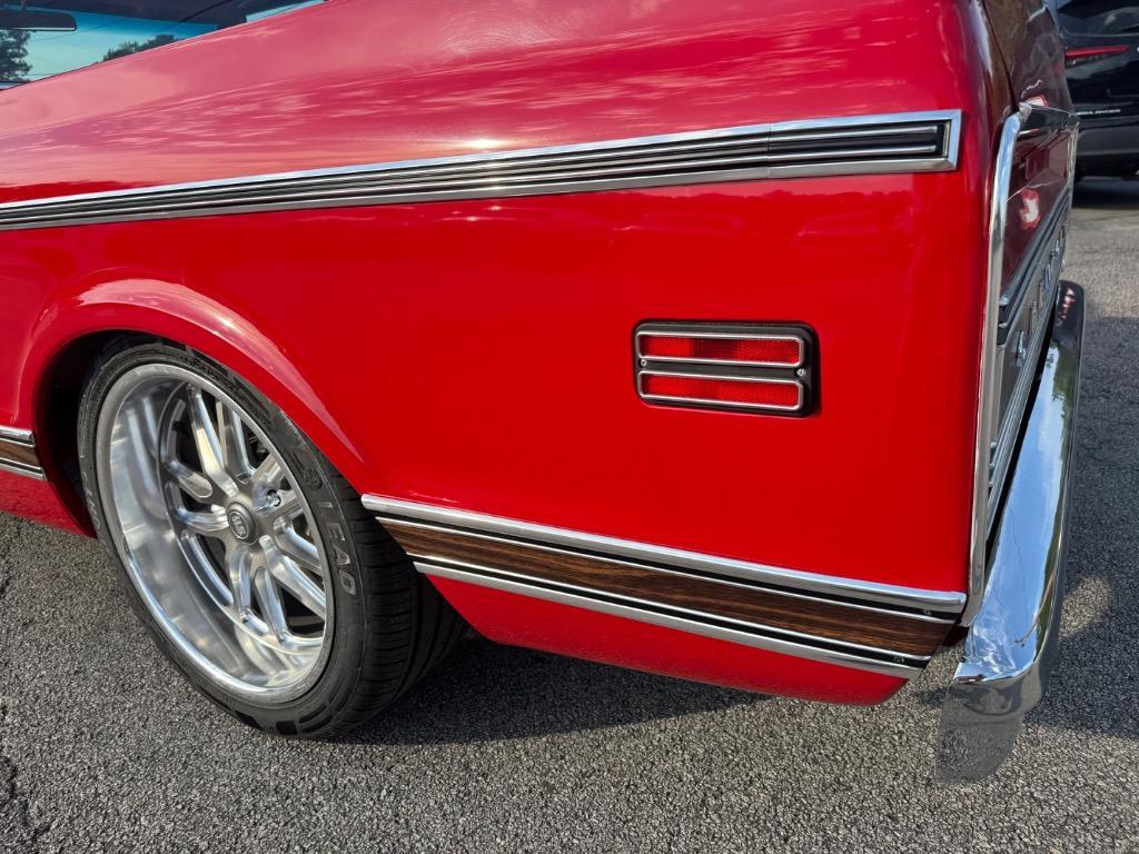 Chevrolet-C-10-Cheyenne-454-Big-block-1969-18
