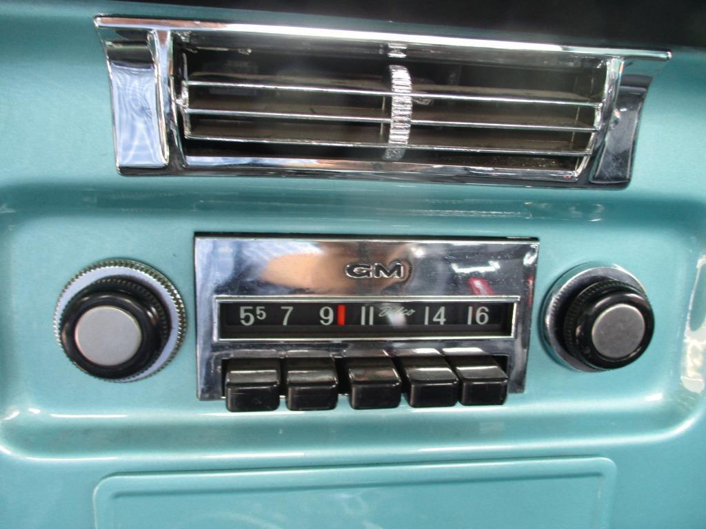 Chevrolet-C-10-LS-Twin-Turbo-Resto-Mod-1967-32