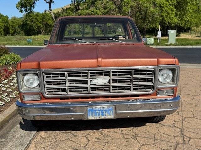 Chevrolet-C-10-custom-deluxe-stepside-1978-red-8