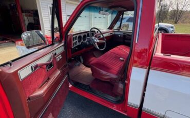 Chevrolet-C-10-silverado-truck-1986-red-14