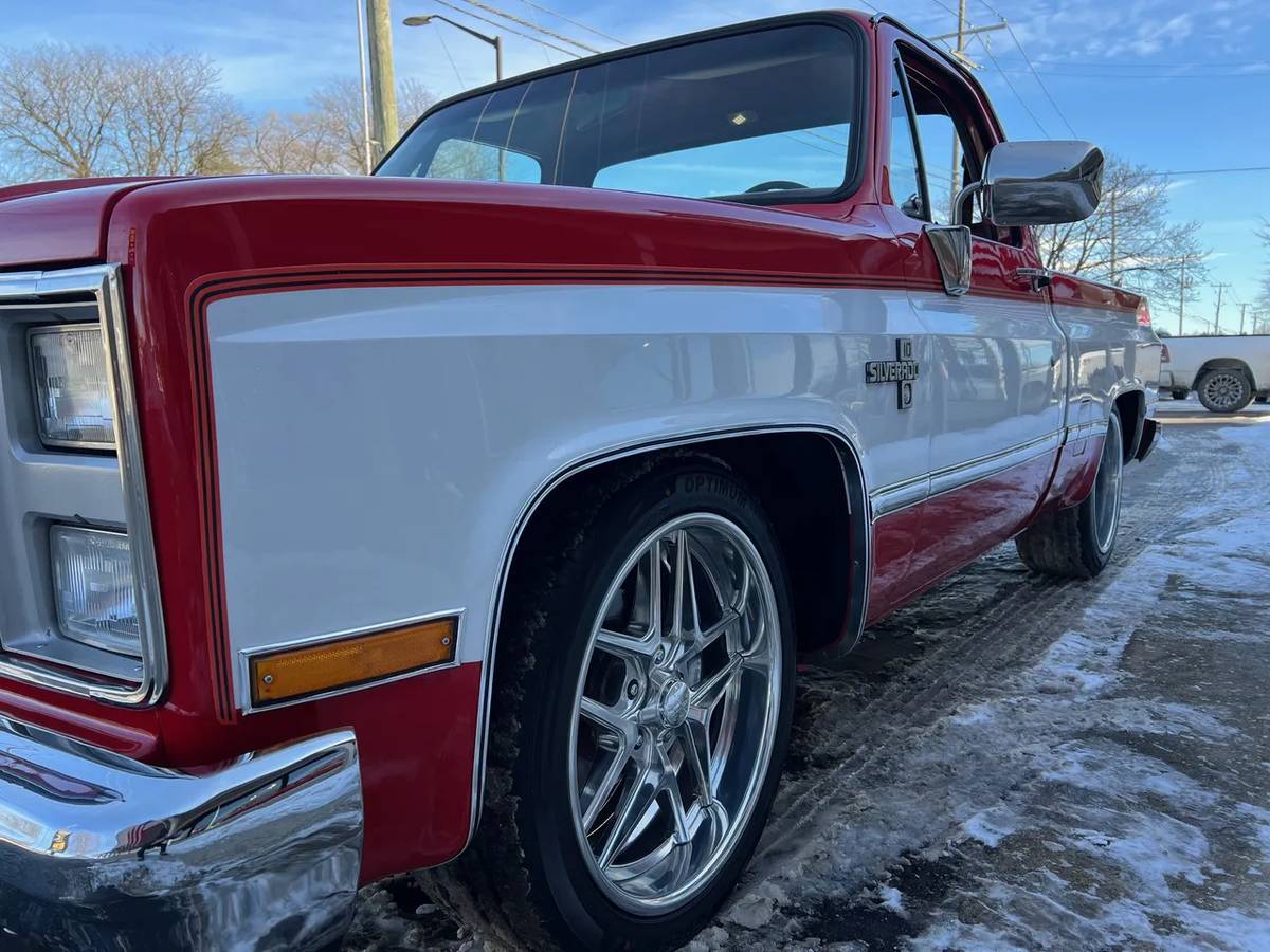Chevrolet-C-10-silverado-truck-1986-red-3