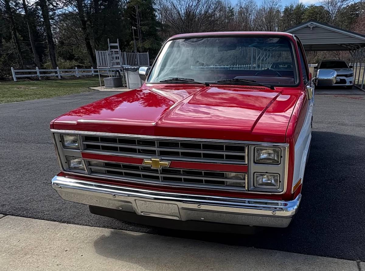 Chevrolet-C-10-silverado-truck-1986-red-9