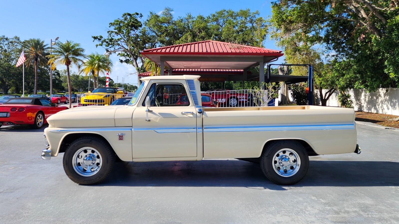 Chevrolet-C-20-Pickup-1964-Pickup-Truck-2