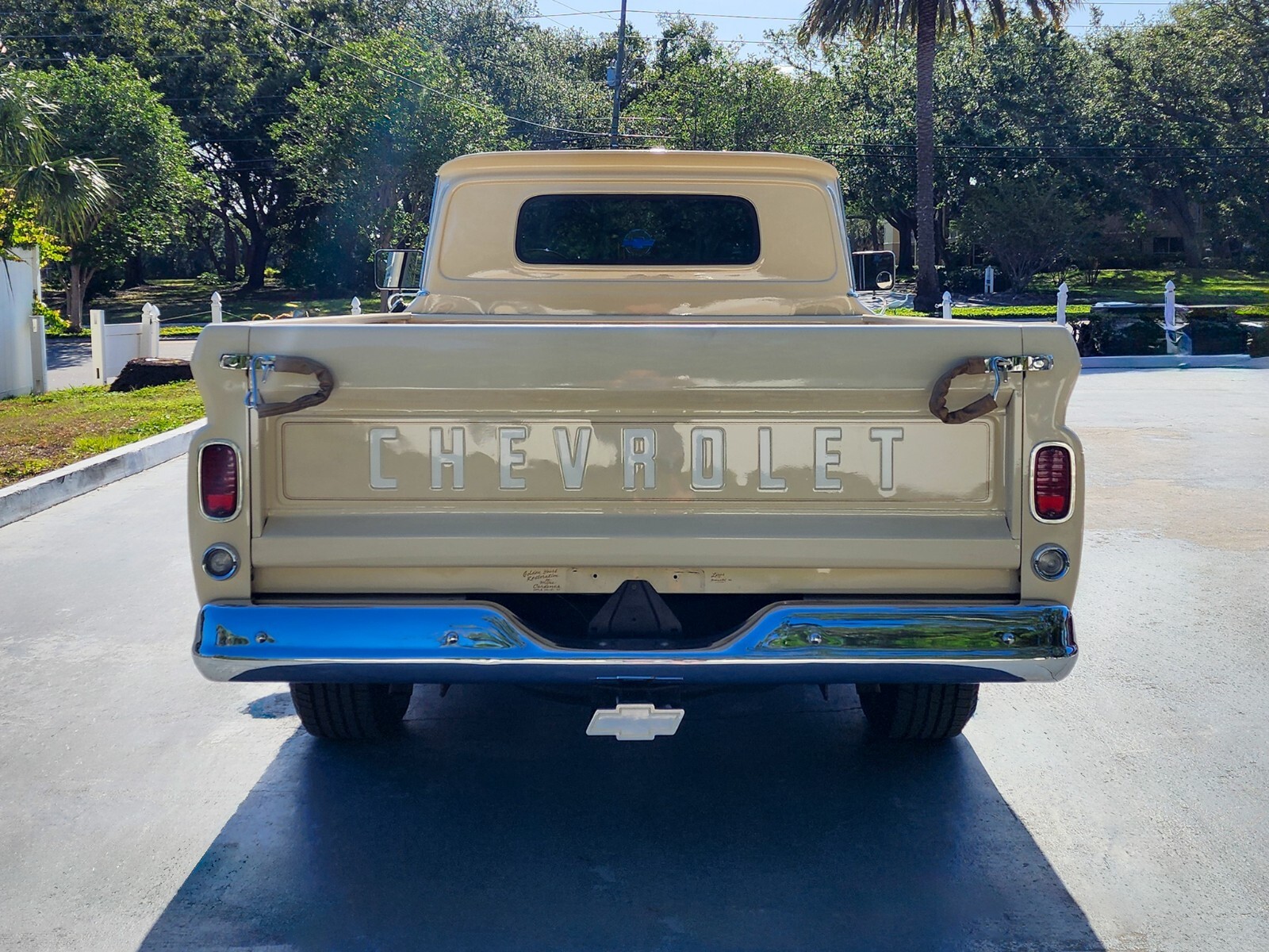 Chevrolet-C-20-Pickup-1964-Pickup-Truck-5