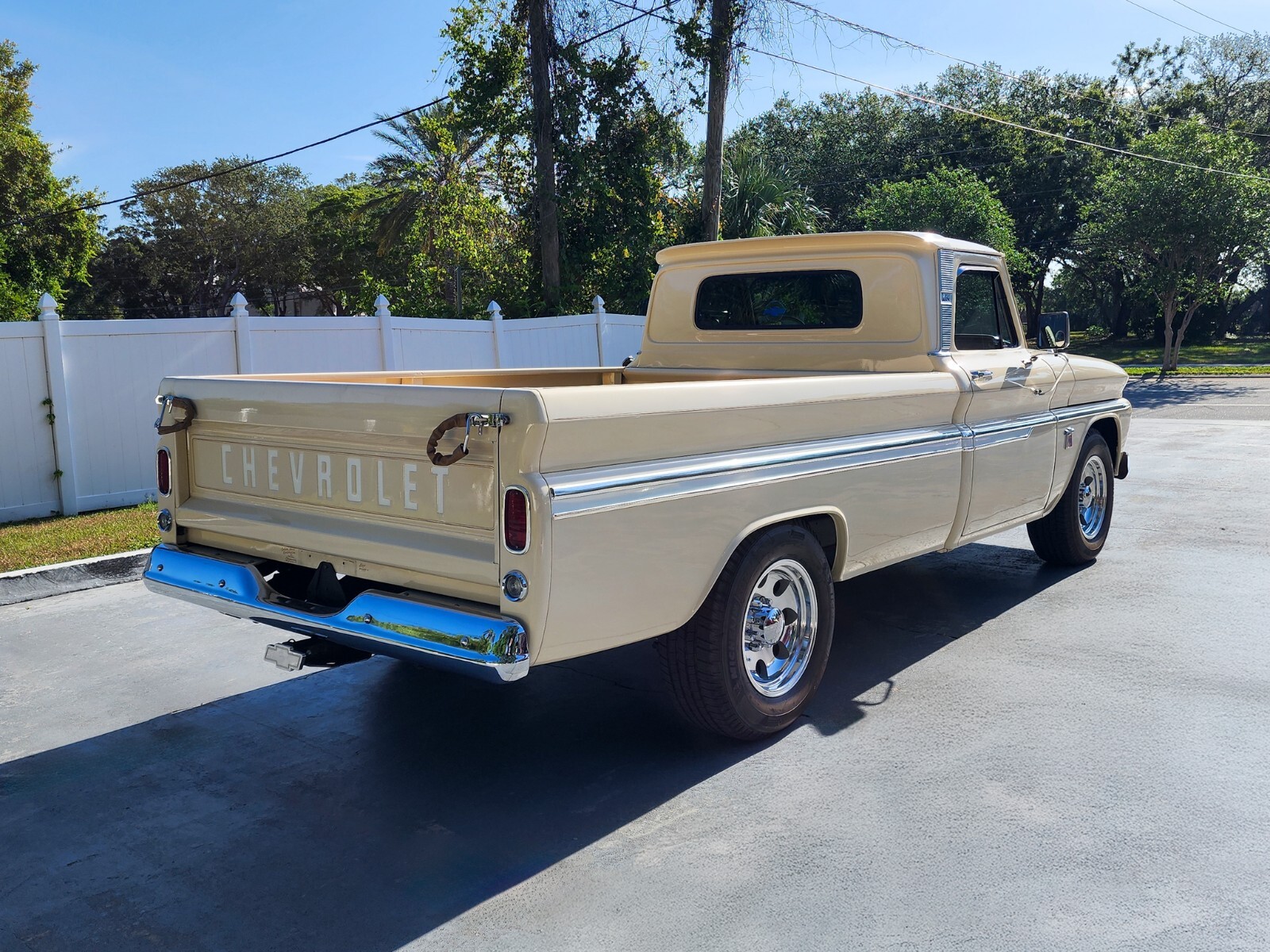 Chevrolet-C-20-Pickup-1964-Pickup-Truck-7