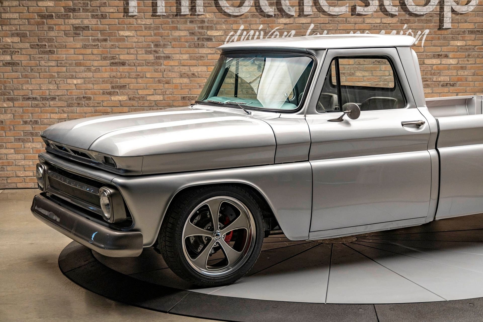 Chevrolet-C10-1966-Pickup-Truck-8