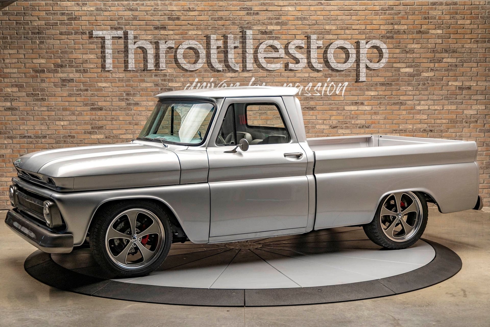 Chevrolet-C10-1966-Pickup-Truck