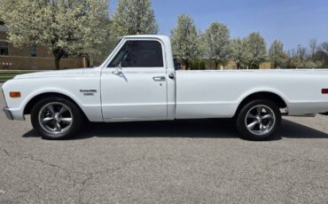 Chevrolet-C10-1968-white-1