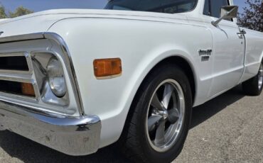 Chevrolet-C10-1968-white
