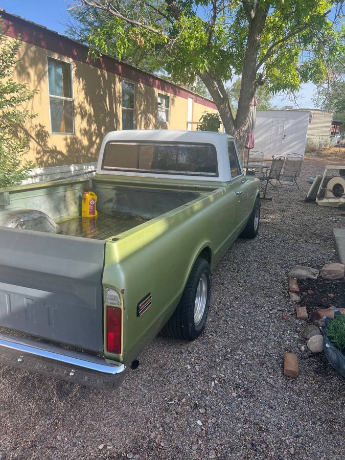Chevrolet-C10-1972-green-12