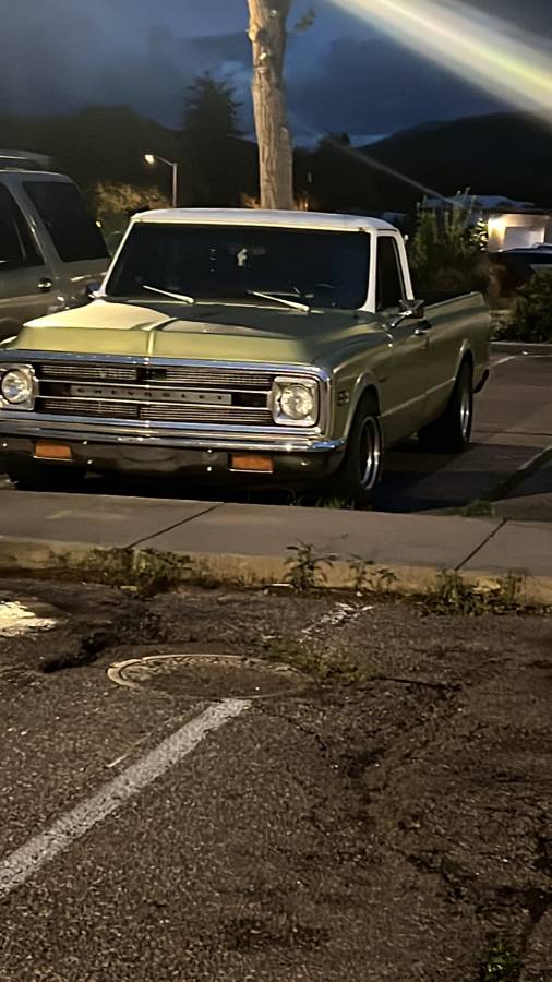 Chevrolet-C10-1972-green-13