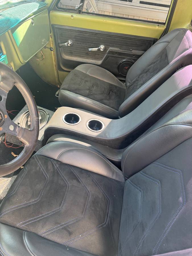 Chevrolet-C10-1972-green-5