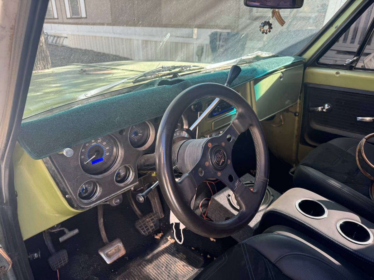 Chevrolet-C10-1972-green-6