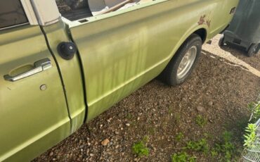 Chevrolet-C10-1972-green-8