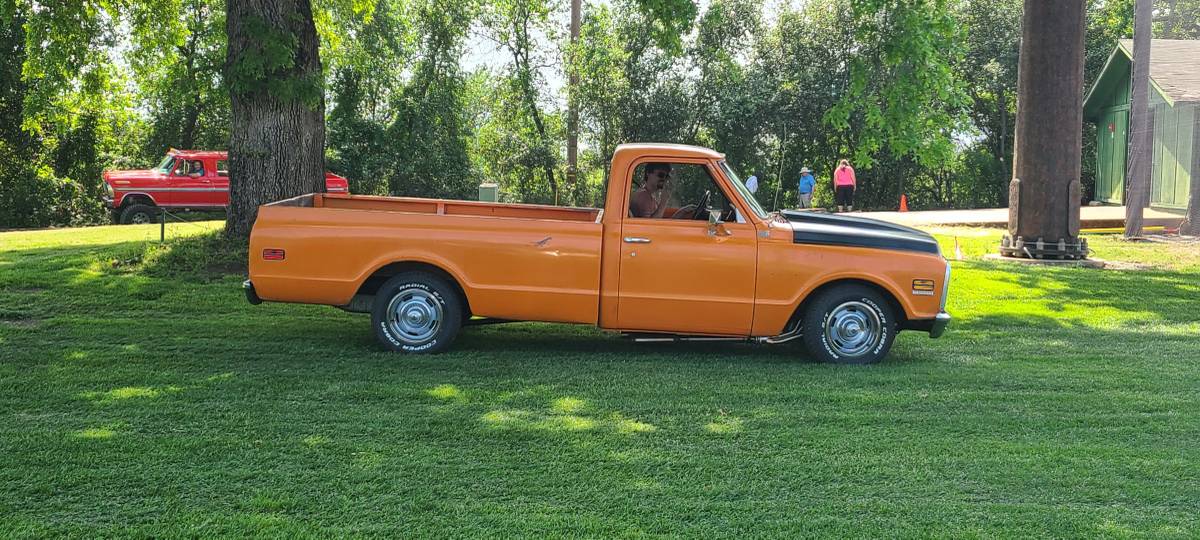 Chevrolet-C10-1972-orange-2