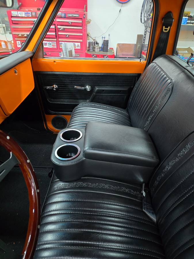 Chevrolet-C10-1972-orange-3