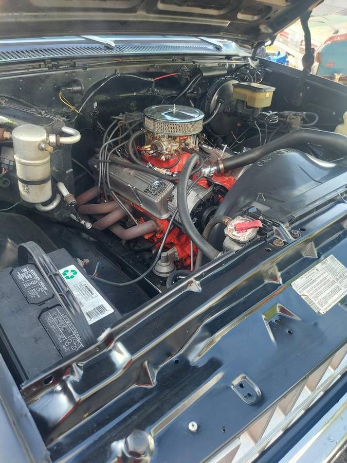 Chevrolet-C10-1982-black-1