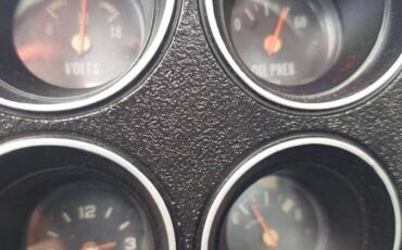 Chevrolet-C10-1982-black-7