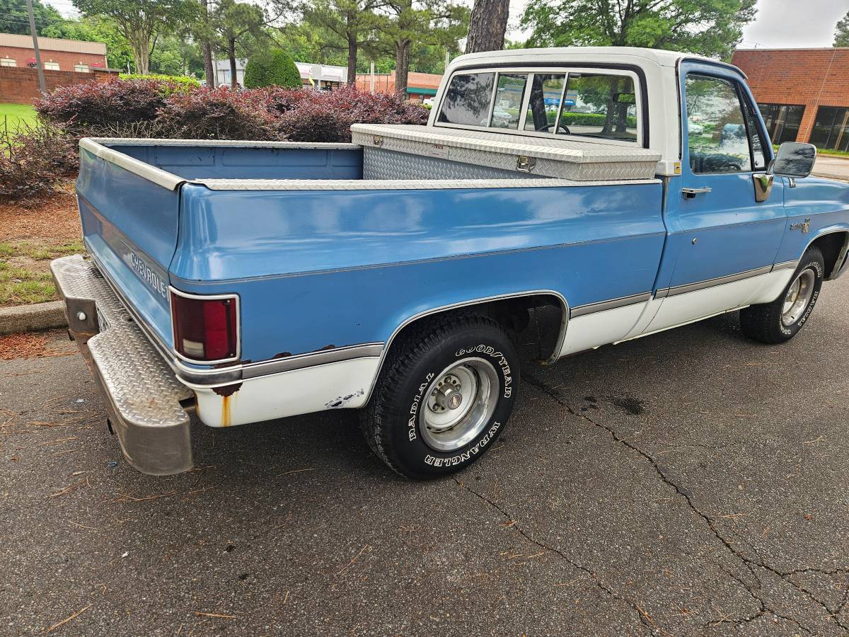 Chevrolet-C10-1985-3
