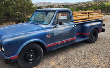 Chevrolet-C10-long-bed-stepside-1967-blue-1
