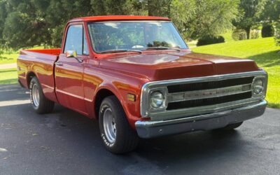Chevrolet C10 short bed  1969 orange