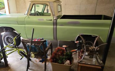 Chevrolet-C10-swb-1966-green-4