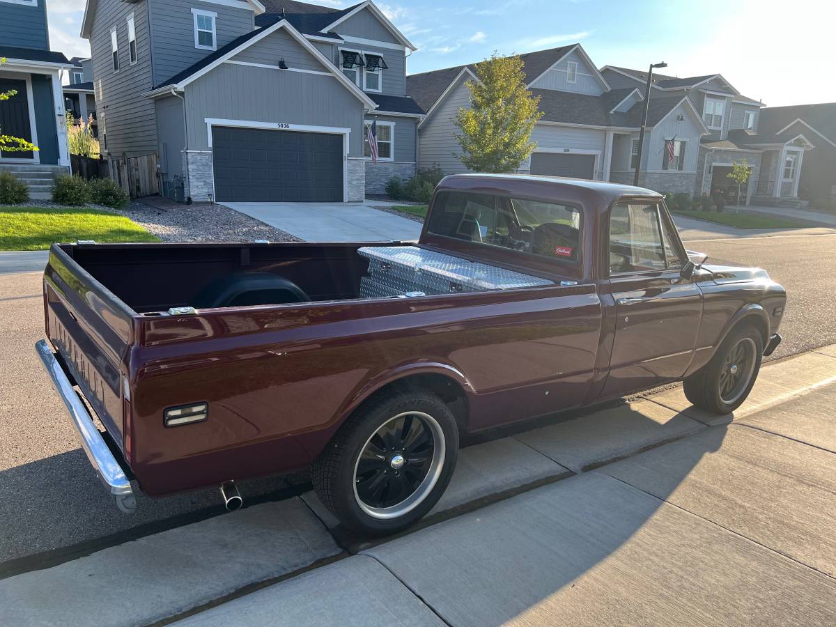 Chevrolet-C10-truck-1970-red-10