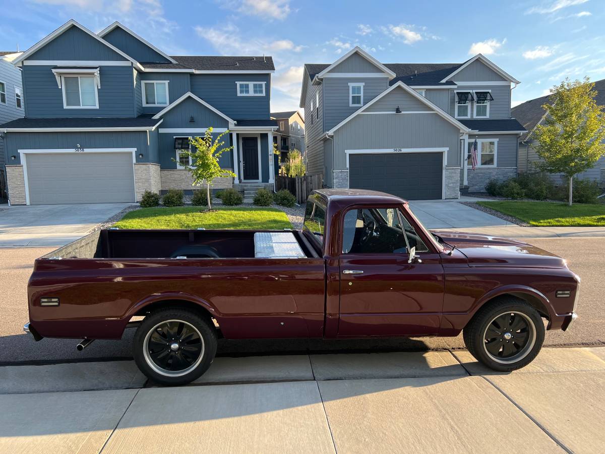 Chevrolet-C10-truck-1970-red-11