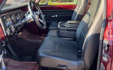 Chevrolet-C10-truck-1970-red-14