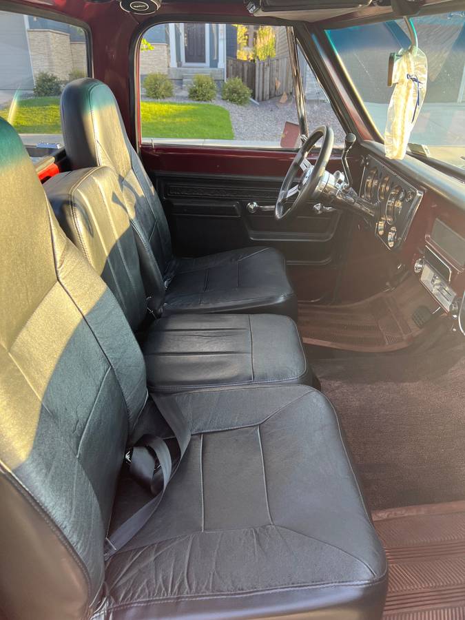 Chevrolet-C10-truck-1970-red-15
