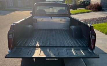 Chevrolet-C10-truck-1970-red-2