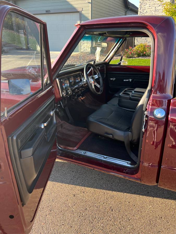 Chevrolet C10 truck  1970 red