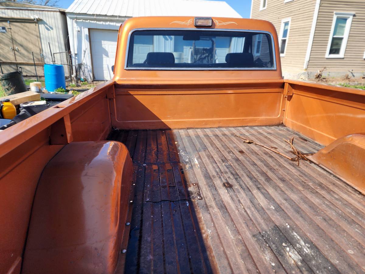 Chevrolet-C10-truck-1972-11