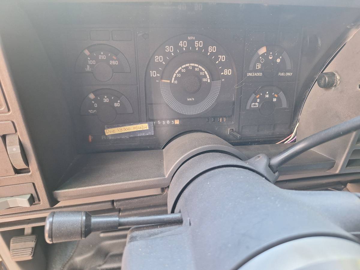 Chevrolet-C1500-1989-3