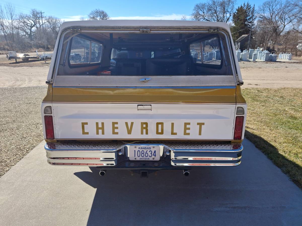 Chevrolet-C20-1971-custom-2