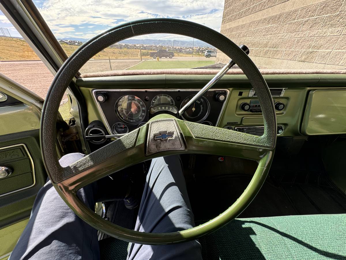 Chevrolet-C20-1972-green-9