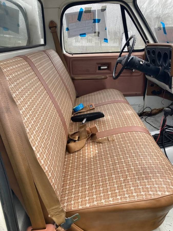 Chevrolet-C20-1980-white-7