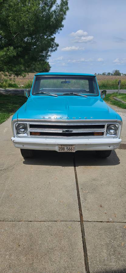 Chevrolet-C20-fleet-side-pickup-truck-1968-green-5