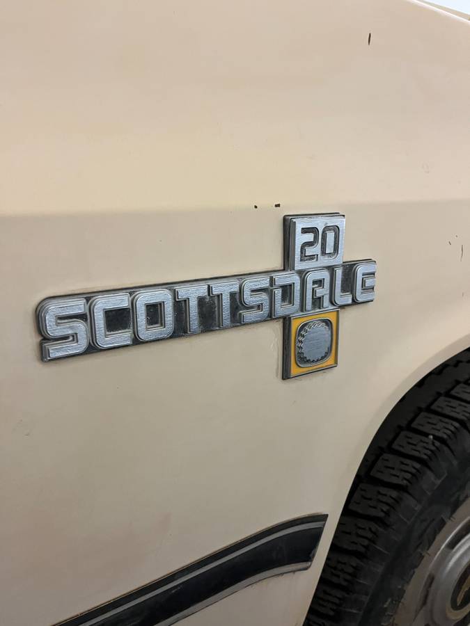 Chevrolet-C20-scottsdale-1985-brown-17
