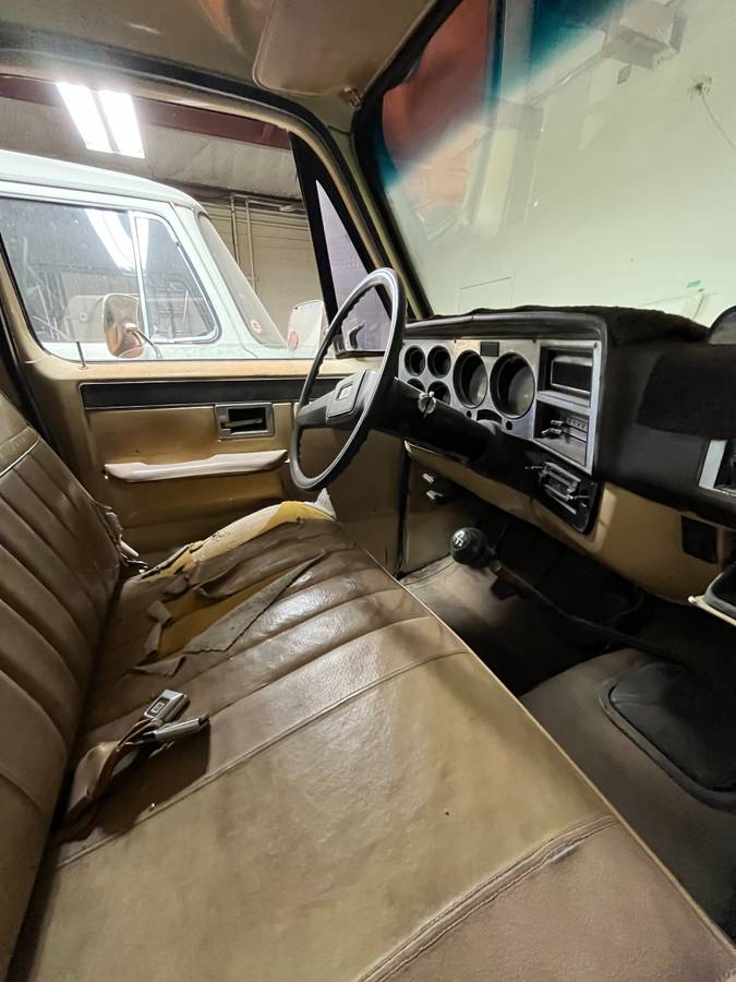 Chevrolet-C20-scottsdale-1985-brown-5