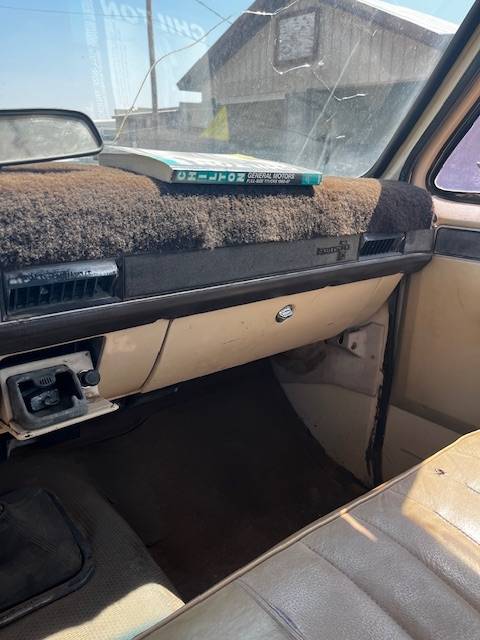 Chevrolet-C20-scottsdale-1985-brown-7
