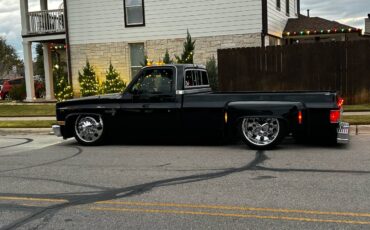 Chevrolet-C30-1982-black-1