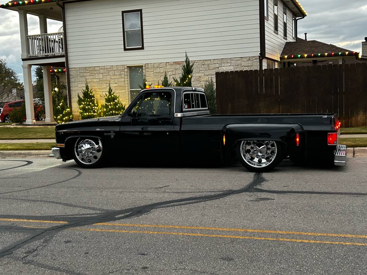 Chevrolet-C30-1982-black-1