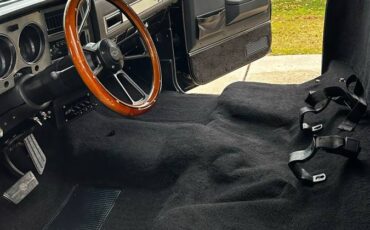 Chevrolet-C30-1982-black-12