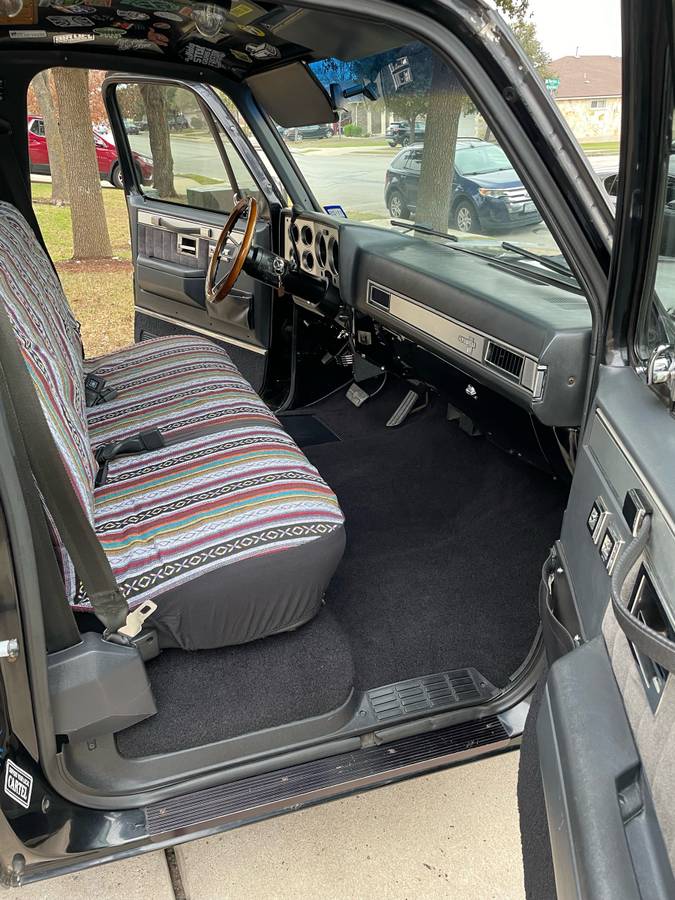 Chevrolet-C30-1982-black-20
