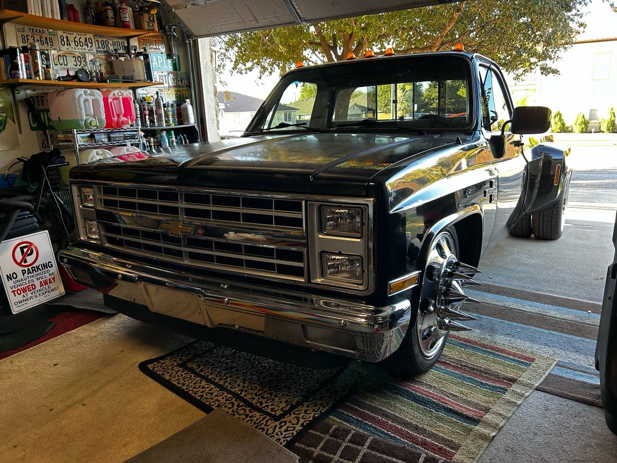 Chevrolet-C30-1982-black-6