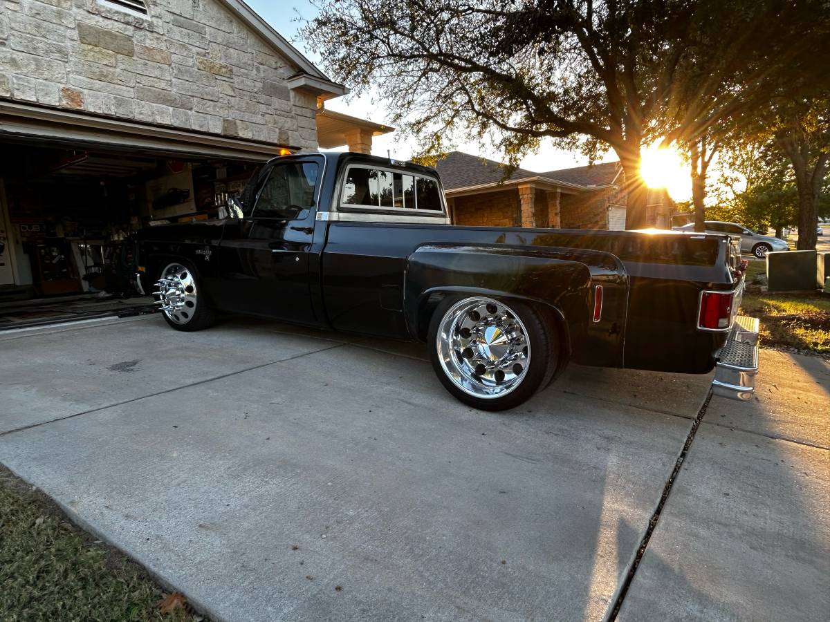 Chevrolet-C30-1982-black-8