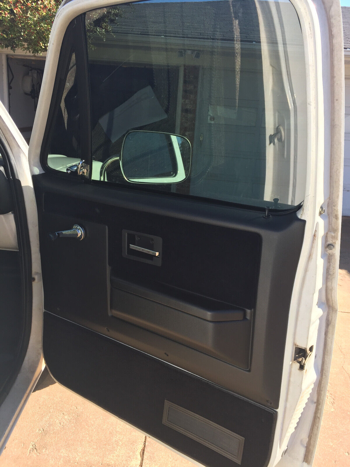 Chevrolet-CK-Pickup-1500-1982-Standard-Cab-Pickup-5