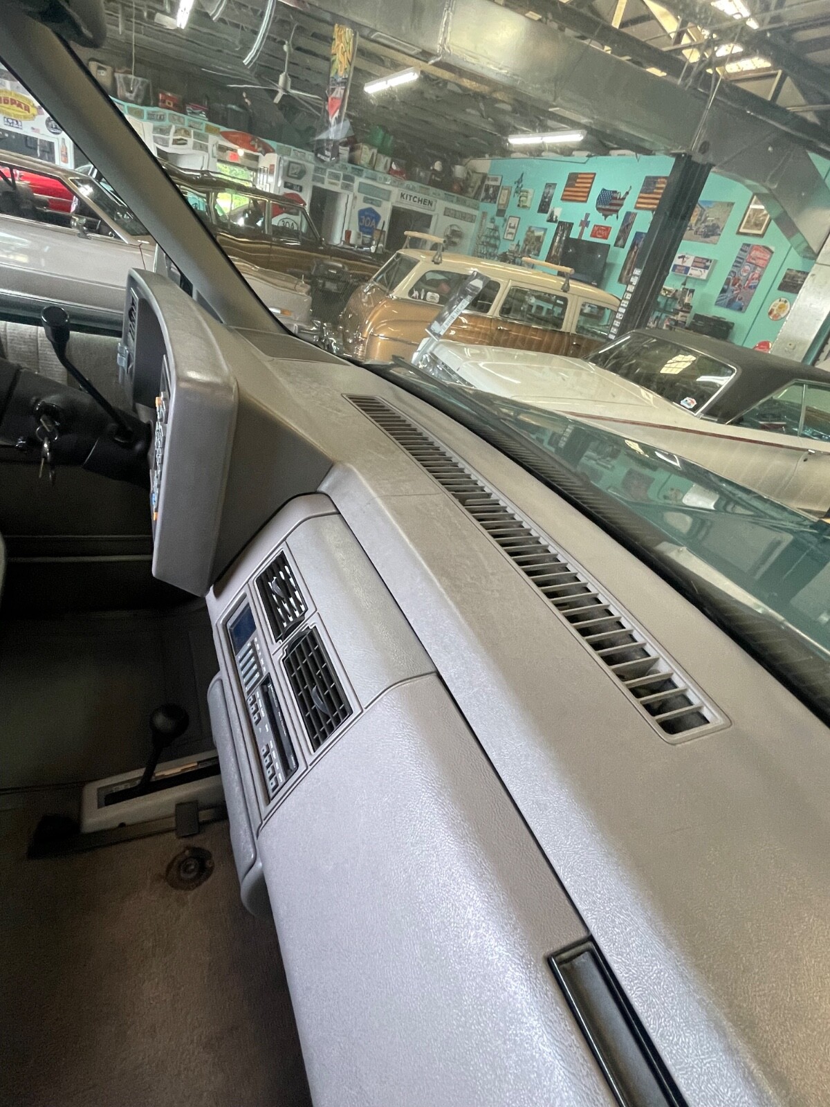 Chevrolet-CK-Pickup-1500-1993-Standard-Cab-Pickup-12